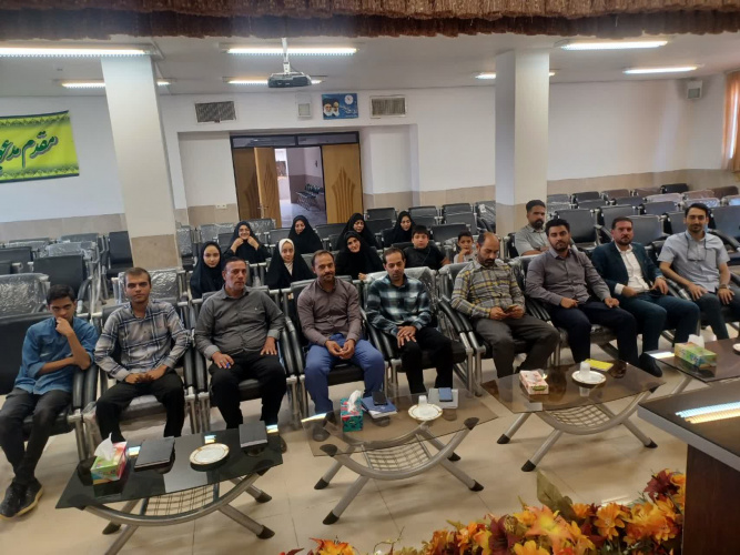 کارگاه آموزش فن بیان و هنر سخنوری در مرکز آموزش علمی کاربردی هرند برگزار شد